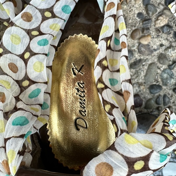 Danita K wedges, size 7 - Picture 5 of 7